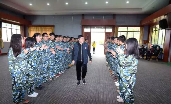 團(tuán)建活動(dòng) | 凝心聚力，我們是一家人！