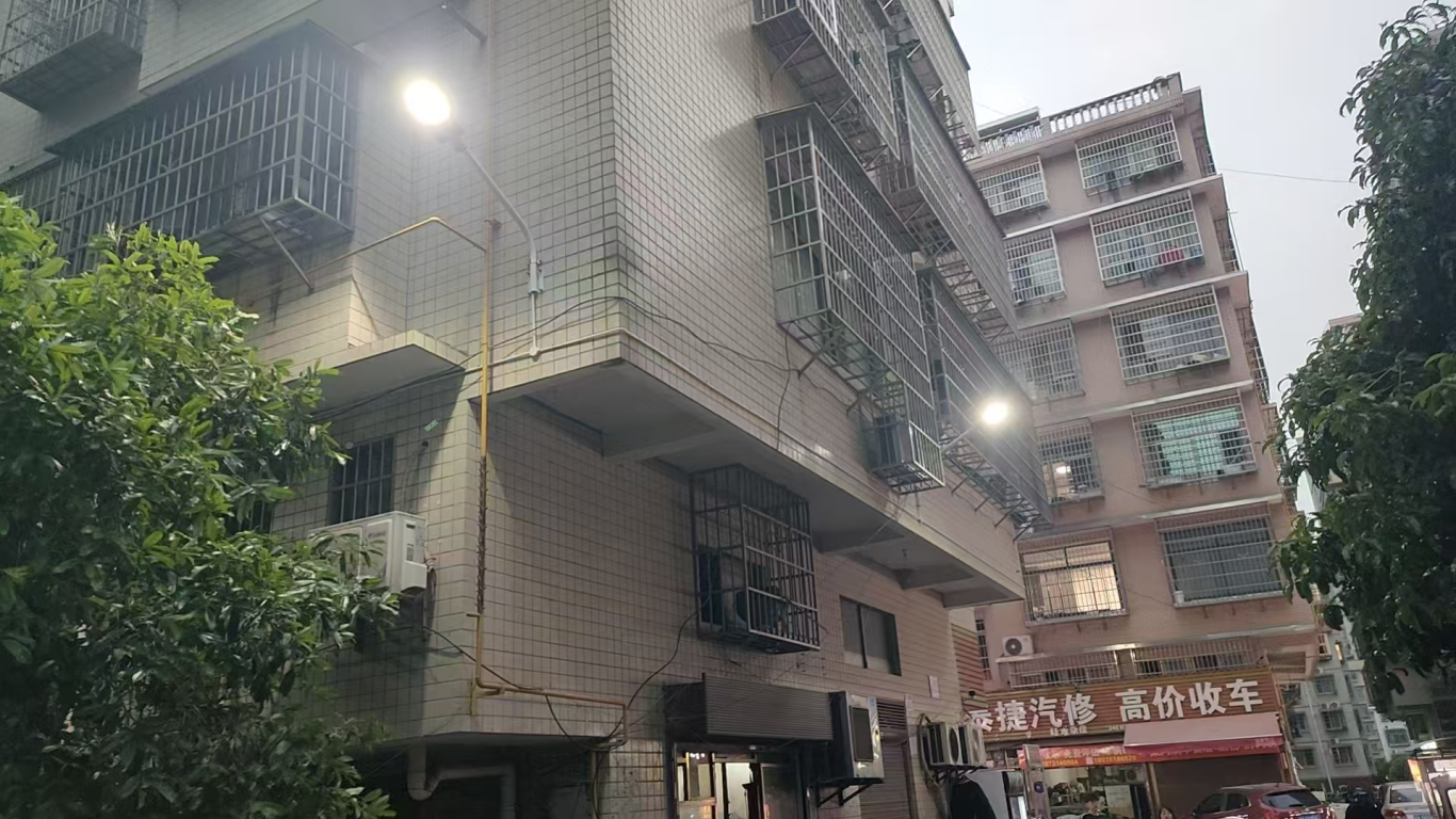 市政要聞 | 感謝信里的民生溫度！湘江新區(qū)八家灣小區(qū)改造工程圓滿收官獲天頂街道點贊